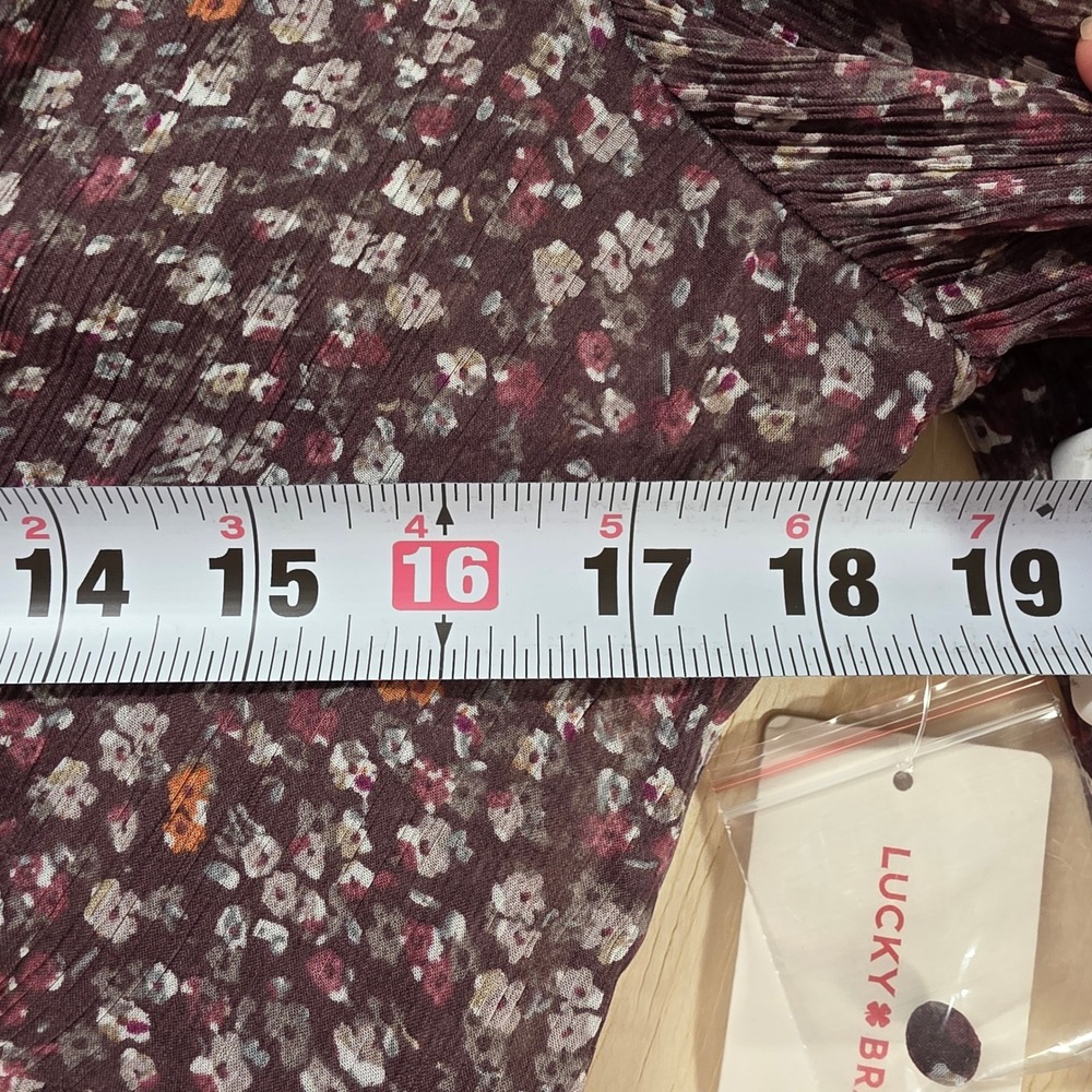 Lucky Brand Womens Floral Ruffle V-Neck Blouse Burgundy Long Sleeve Small NWT - Picture 7 of 16